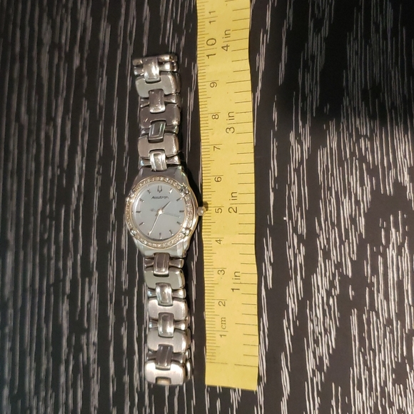 Accutron by Bulova 26R02 Diamond - Picture 8 of 11